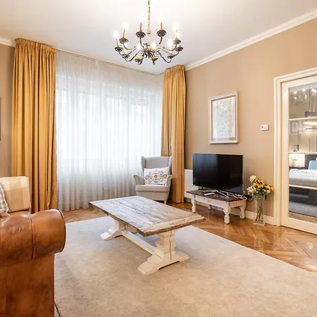 Paulay Deluxe 2 * Budapest