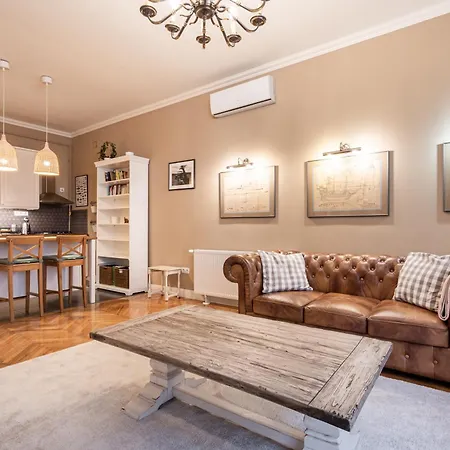 Paulay Deluxe 2 Budapest