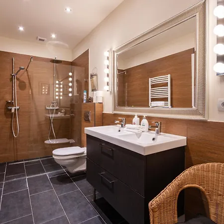 Paulay Deluxe 2 * Budapest